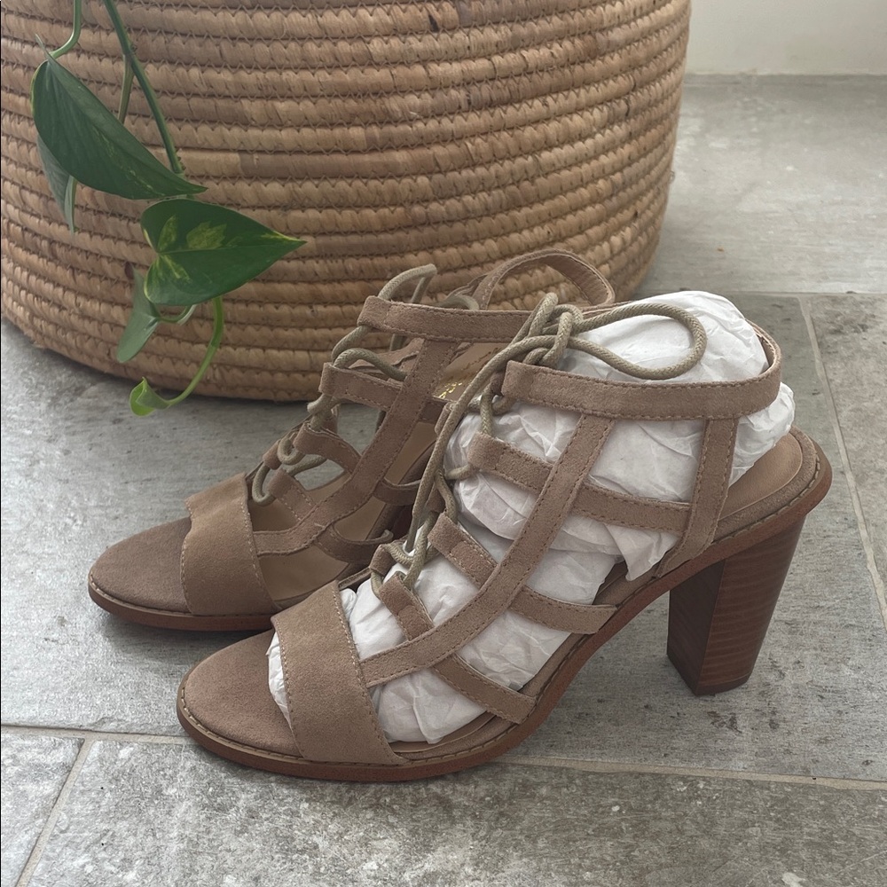 Sbicca Tan Strappy Heeled Sandals